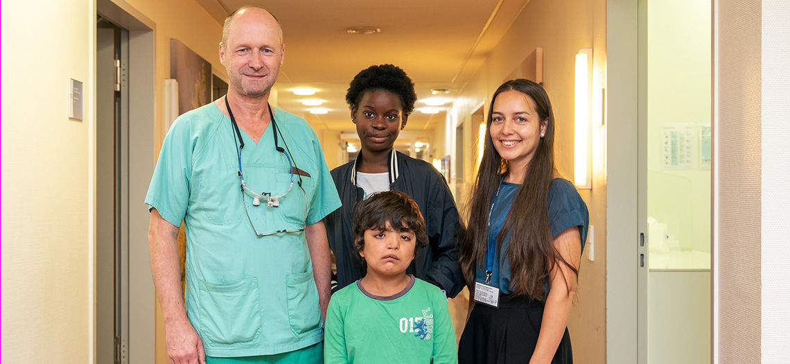 Duisburger Chirurg ermöglicht Kindern normales Leben