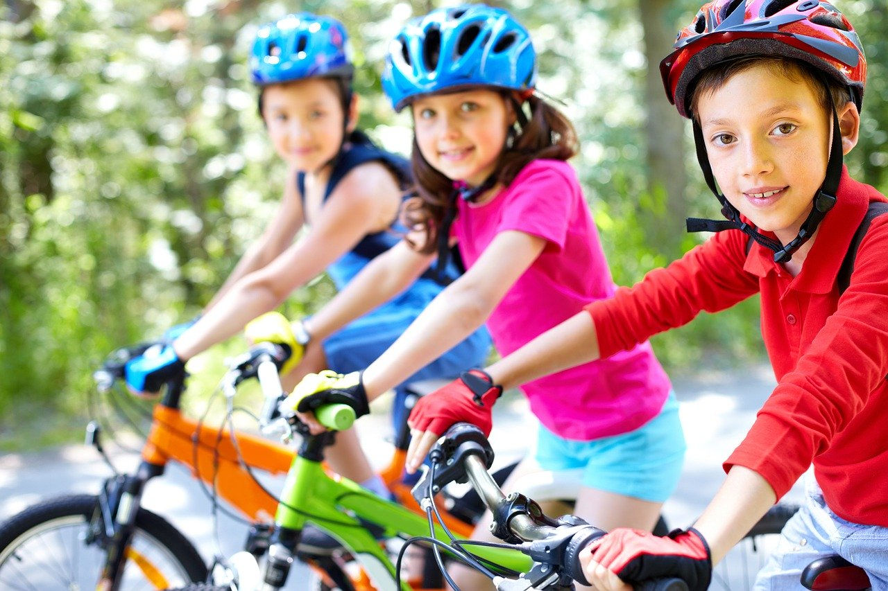 Kindersicherheitstag - Mit einen Fahrradhelm sicher durchs Leben