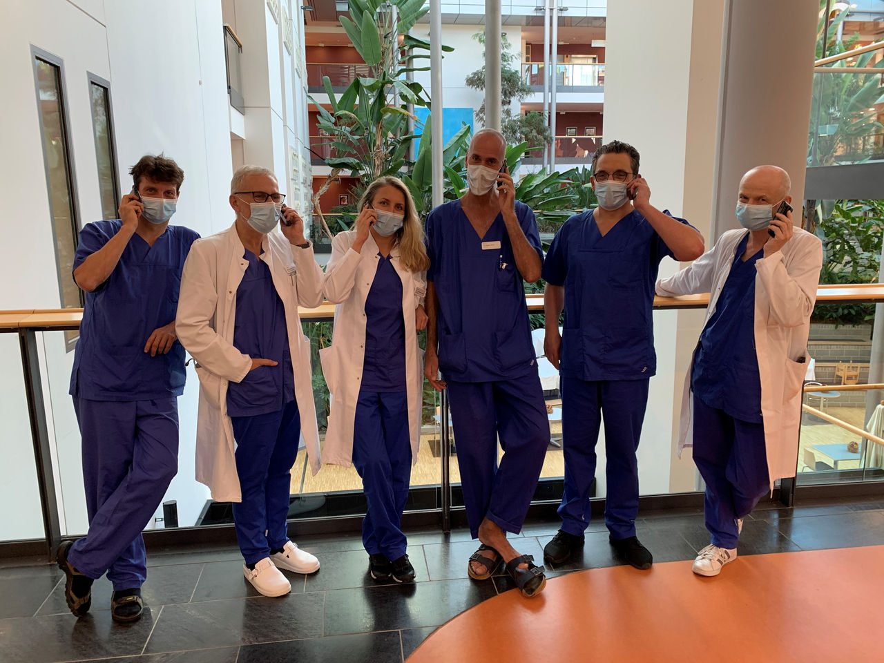 Fragen zum Herz - Rufen Sie uns an Telefon 03621 220-5420 | Helios ...