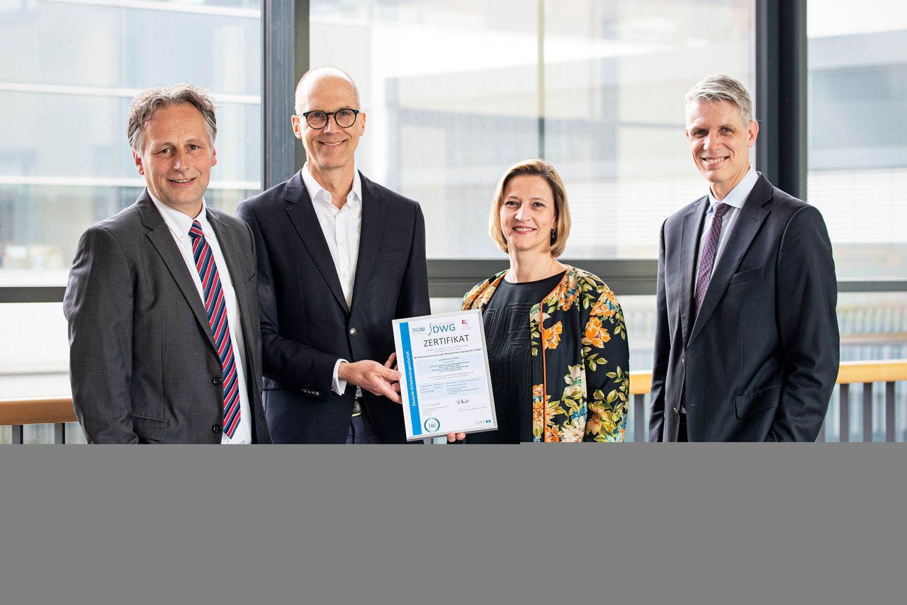 Helios Klinikum Krefeld als Wirbelsäulenzentrum der Maximalversorgung zertifiziert