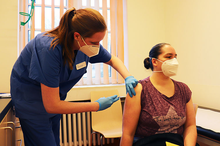 Start der ersten Covid-Schutzimpfungen im Oberhausener Klinikum    