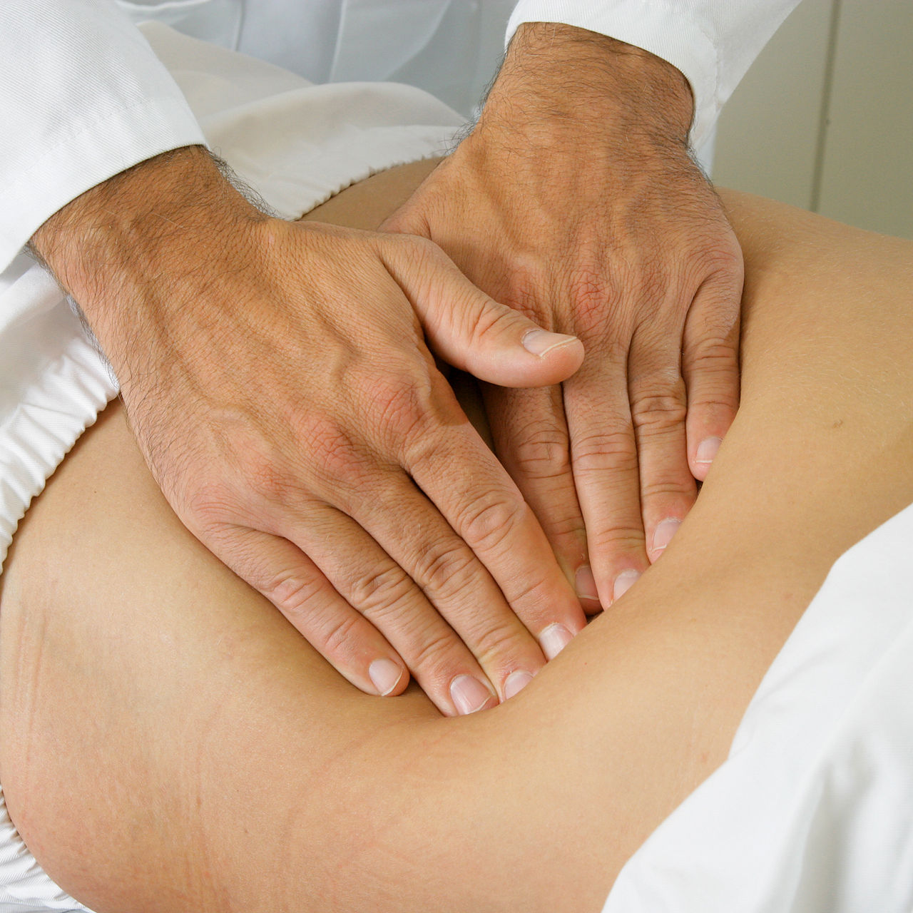 Wenn die Bauchwand nachgibt - Nabel-, Leisten- und Bauchwandhernien