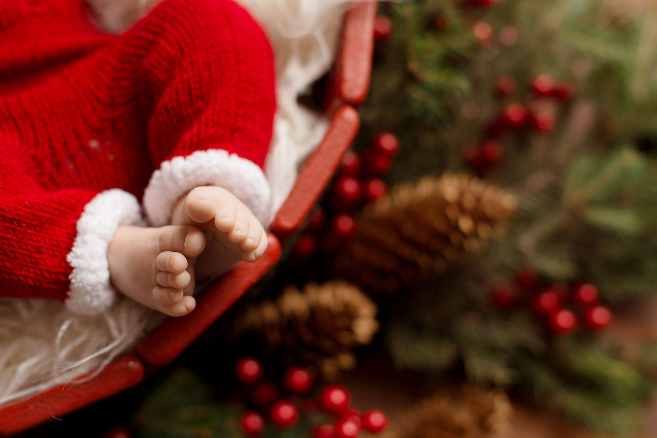 10 Tipps für das erste Weihnachtsfest mit einem Neugeborenen