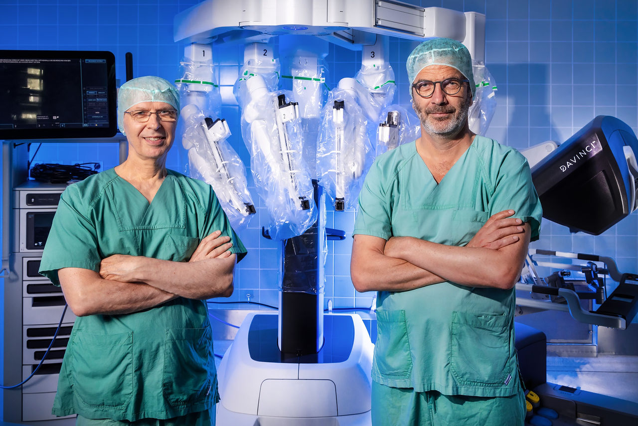 OP-Robotik am Helios Klinikum Emil von Behring mit dem  da Vinci Xi Operationssystem
