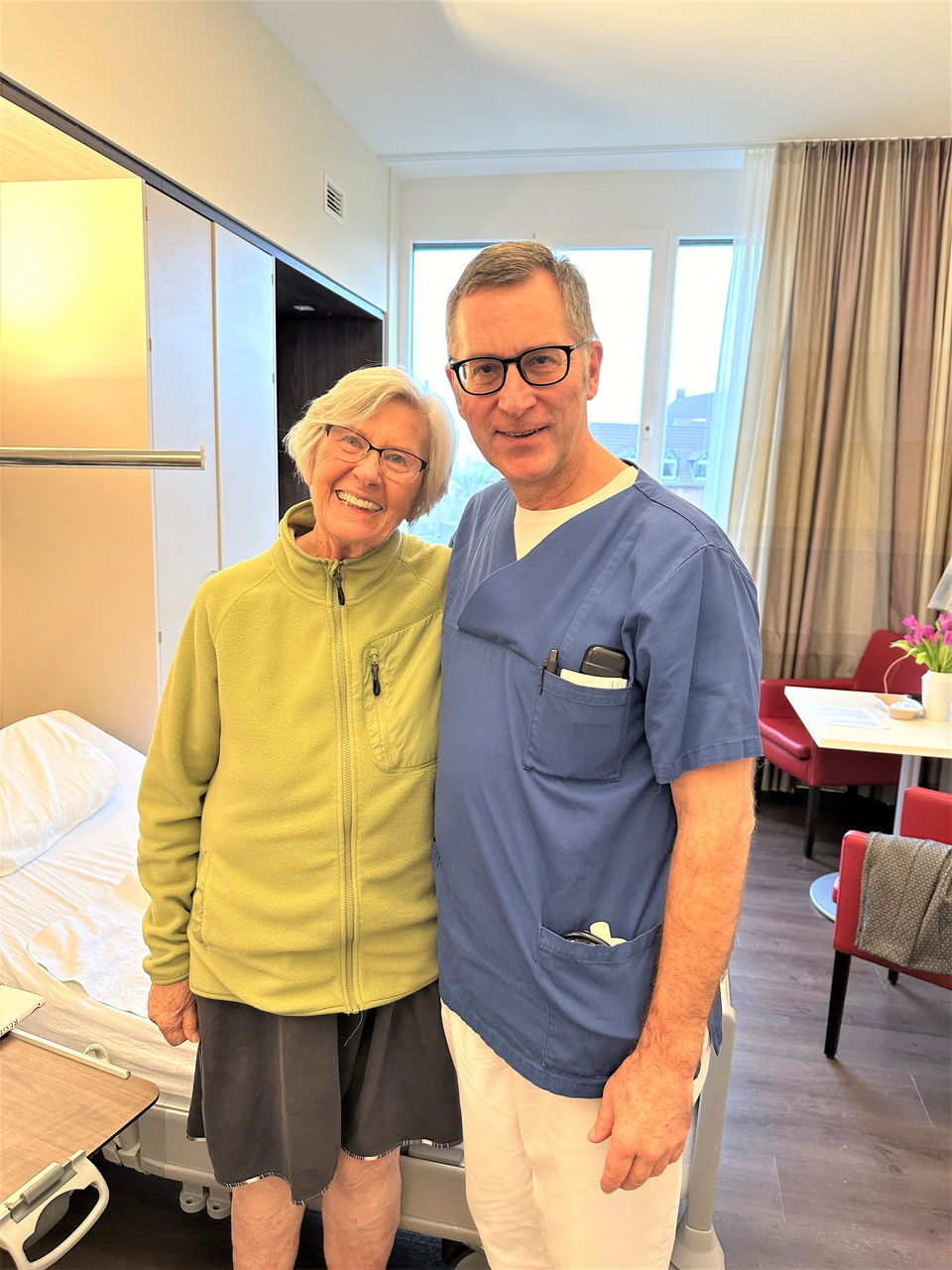 „Für diese Versorgung würde ich jederzeit wiederkommen“ - Göttinger Patientin reist extra für Operation nach Duisburg