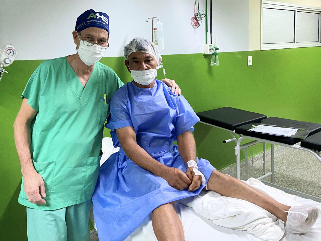 „Ich habe mein Leben zurückerhalten“: Harburger Chefarzt operiert in Paraguay