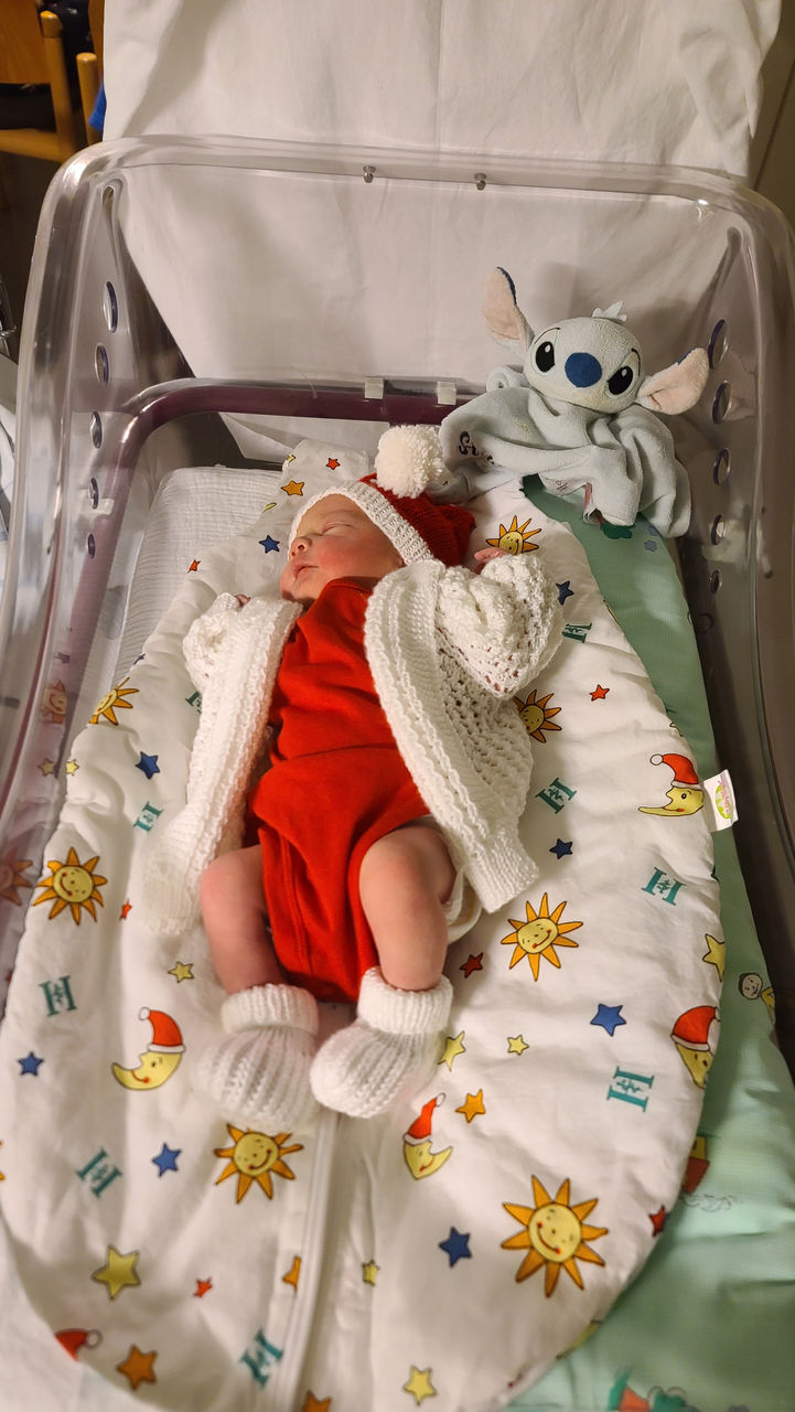 Festliche Freude in der Helios Klinik Köthen –  unser Weihnachtsbaby heißt Maja