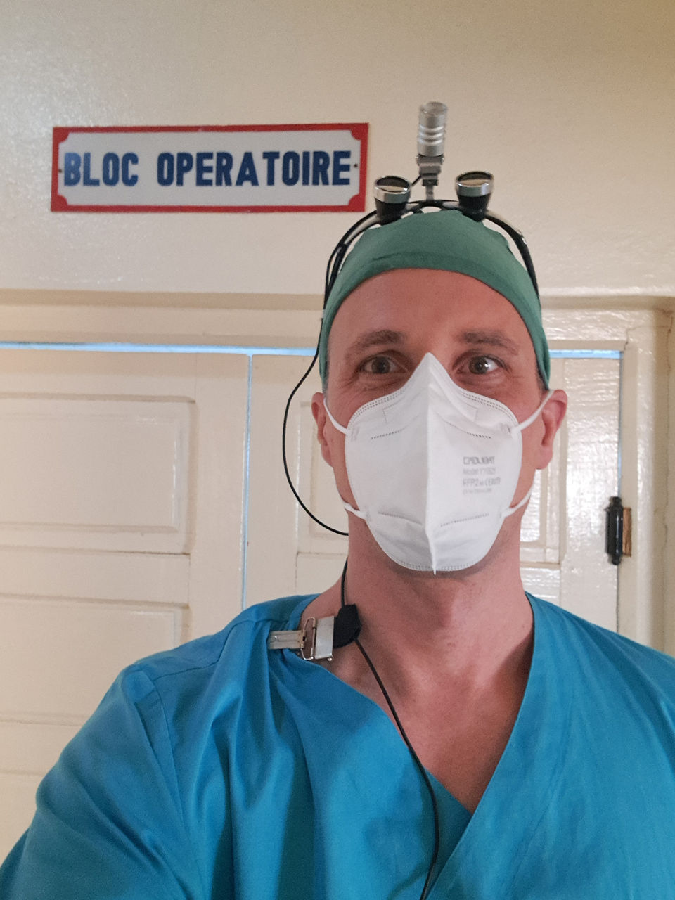 Chefarzt im Einsatz in Kamerun