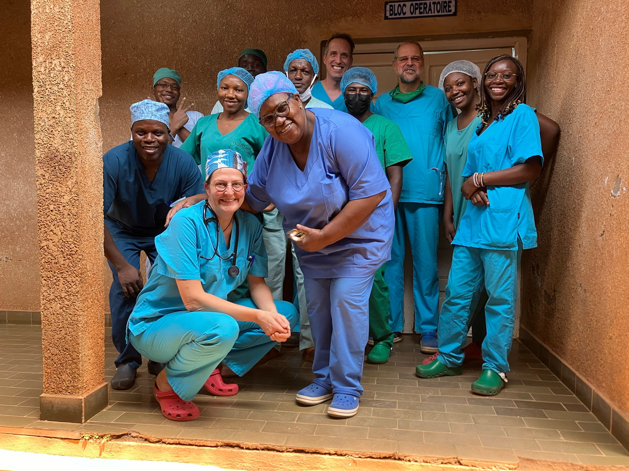 Krefelder HNO-Chefarzt in Kamerun im Einsatz 