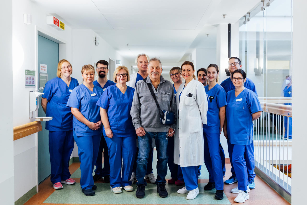 Neue Therapie zur Behandlung der fortgeschrittenen Herzschwäche: Herzzentrum Leipzig implantiert innovatives Kunstherz