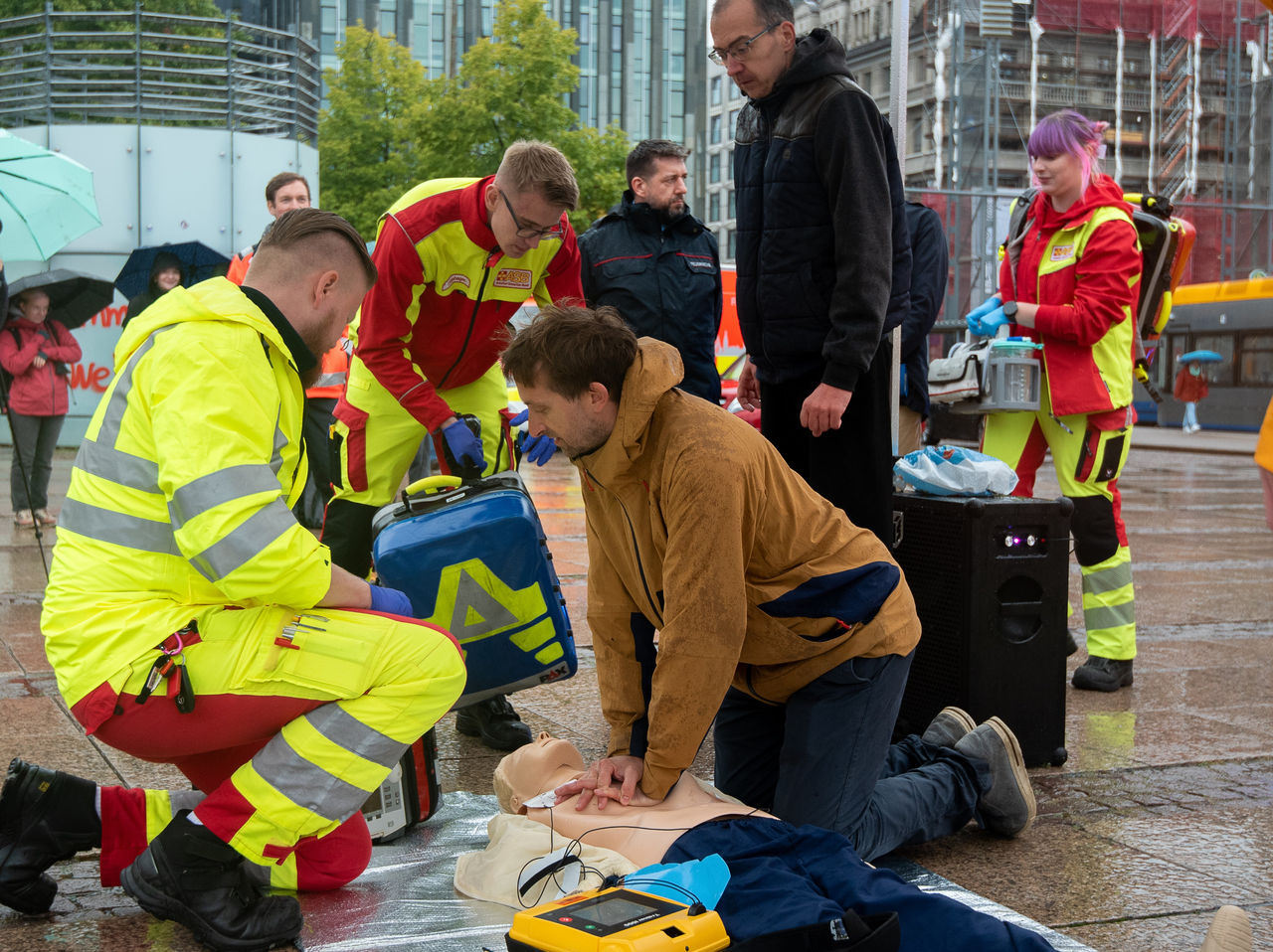 Gemeinsam Leben retten – Leipziger Sportprominenz unterstützt Aktion „Leipzig drückt“