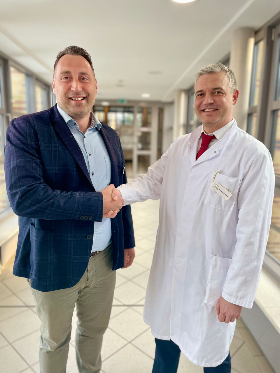 Wechsel an der Spitze der Frauenheilkunde und Geburtshilfe: Kontinuität und neue Perspektiven für Klinik und Patientinnen