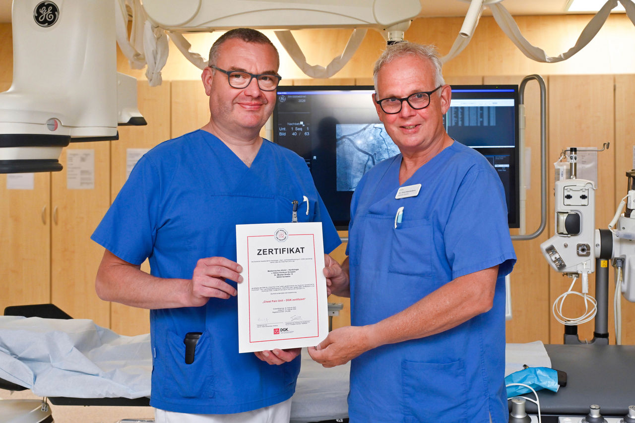 Höchste Sicherheit bei Brustschmerz: Die Kardiologie im Helios Klinikum Schwelm erfolgreich als „Chest Pain Unit“ rezertifiziert