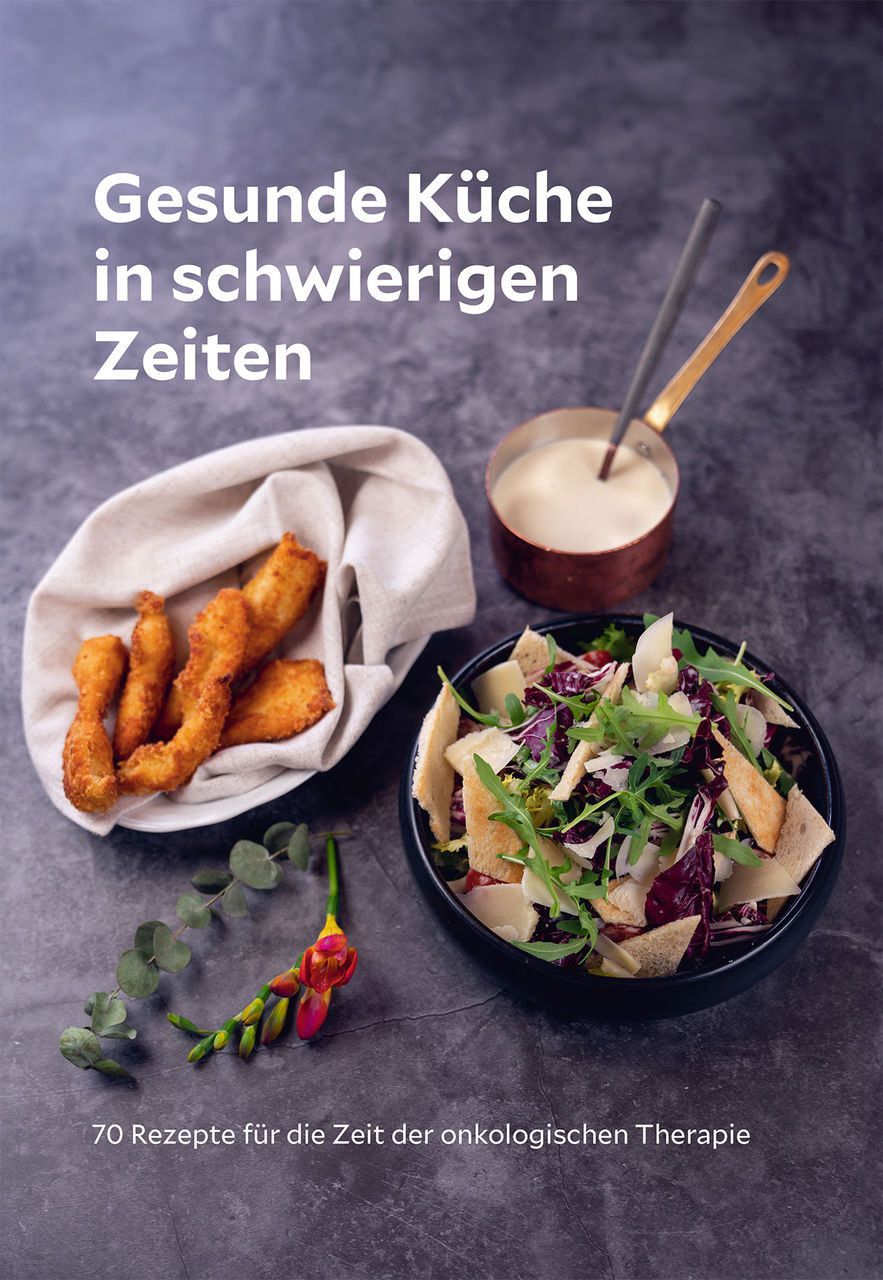 Ernährung bei Krebs - „Gesunde Küche in schwierigen Zeiten“: Helios Team veröffentlicht Kochbuch mit Zwei-Sterne-Koch Hendrik Otto