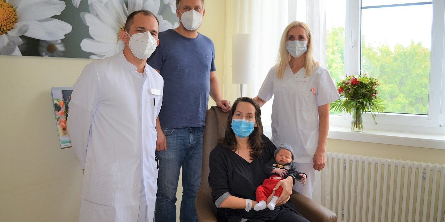 Rekordverdächtig: Außergewöhnlich großer Säugling in der Helios Landesfrauenklinik geboren