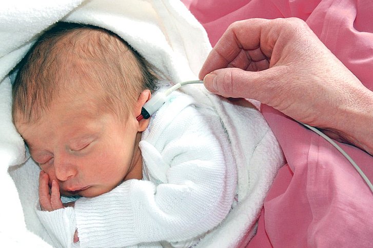 Früherkennung von Hörstörungen bei Neugeborenen