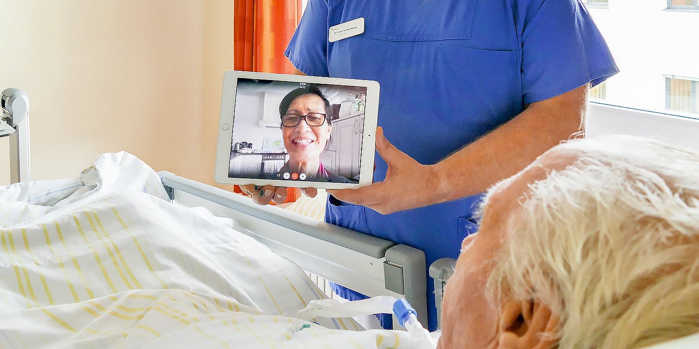Helios Klinikum Bad Saarow ermöglicht Patienten und Angehörigen Kontakt über Videochat 