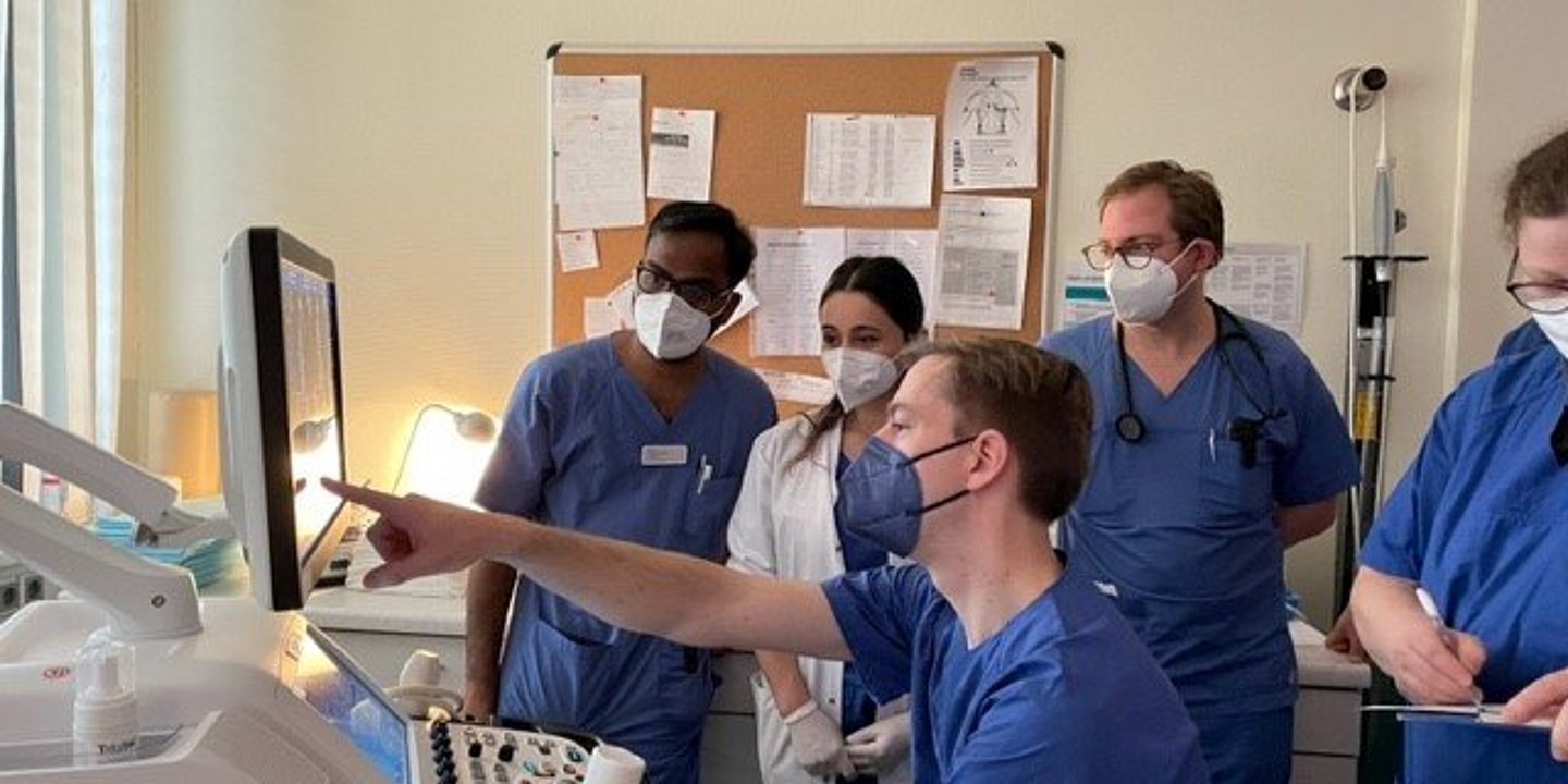 Helios Klinik Köthen vertieft Kenntnisse der Stressechokardiographie mit Kollegen aus dem Herzzentrum Leipzig