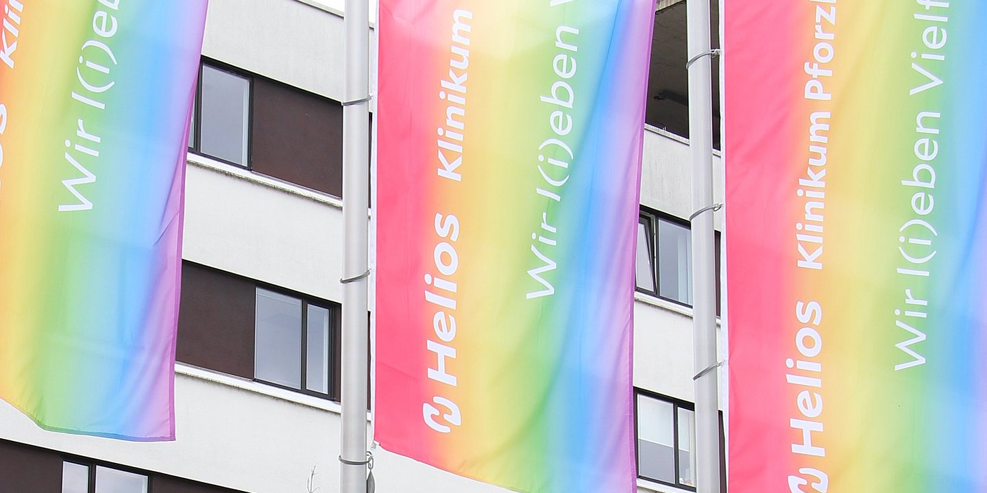 Wir l(i)eben Vielfalt - Helios Klinikum Pforzheim zeigt Flagge