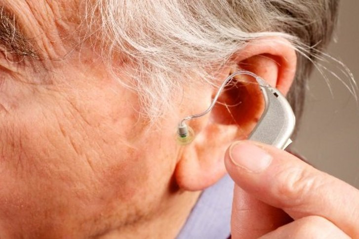 Имплантируемые слуховые аппараты