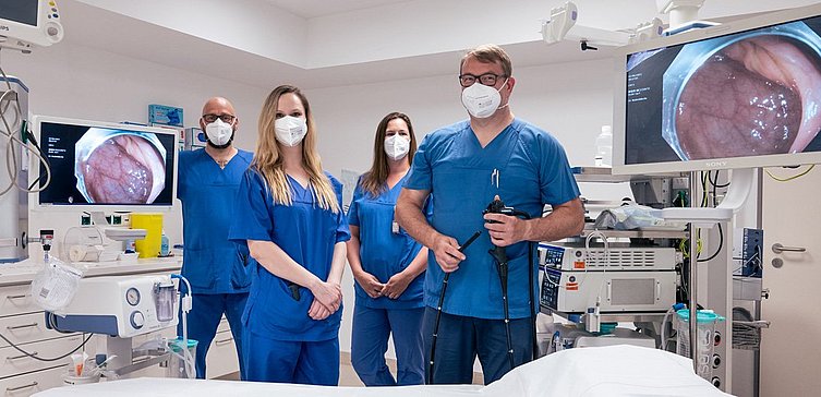 Teamfoto in den neuen Räumen der Endoskopie