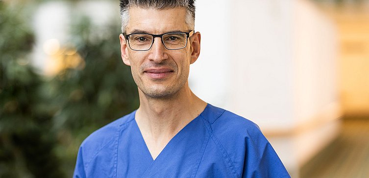 Holger Staab ist Chefarzt der Gefäßchirurgie am Helios Park-Klinikum Leipzig