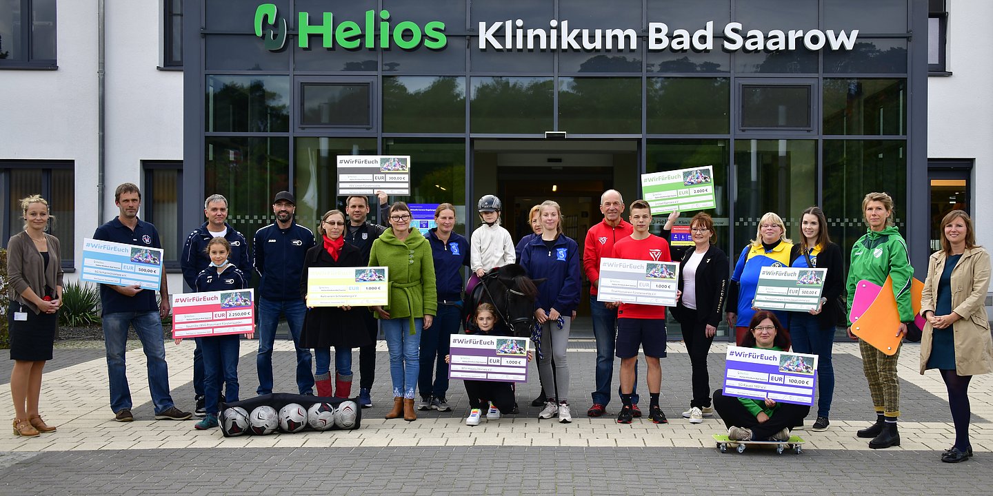 Helios Klinikum Bad Saarow unterstützt mit 9.000 Euro lokale Nachwuchssportvereine