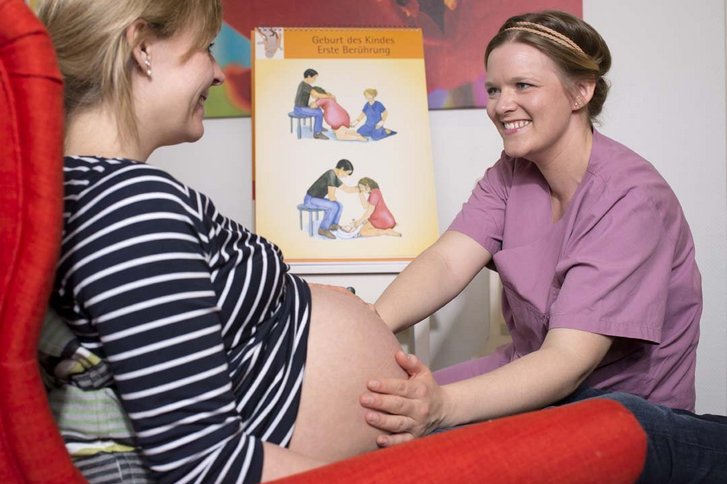 Ausbildung zur Hebamme/zum Entbindungspfleger